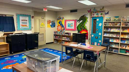 Merrydale Elementary School Library in Baton Rouge