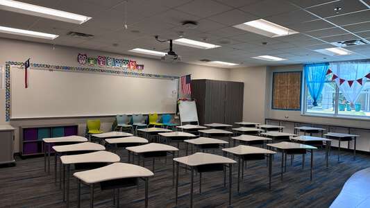 Bess Brannen Elementary School Classroom Standard in Lake Jackson