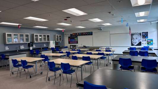 Esencia K-8 School Science Room in Rancho Mission Viejo