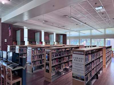 Rent Library in Paramount