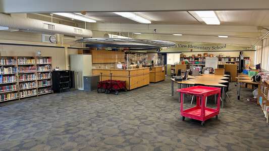 Sierra View Elementary School Library in North Highlands 2