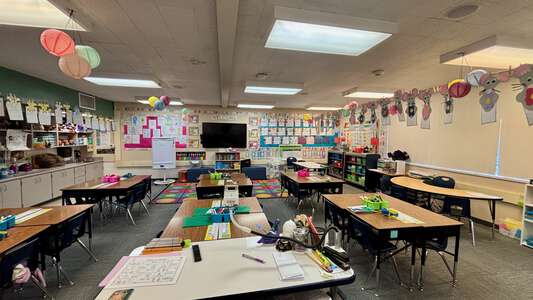 Oster Elementary School Classroom Standard in San Jose