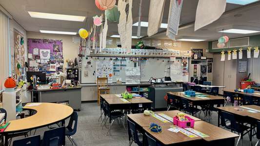 Oster Elementary School Classroom Standard in San Jose