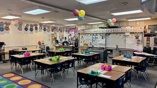 Oster Elementary School Classroom Standard in San Jose
