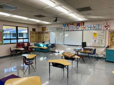 Sierra Middle School Classroom Standard in Bakersfield