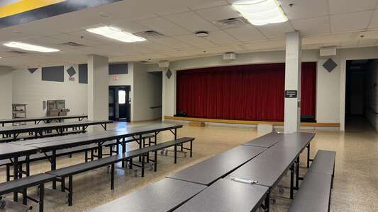 Cooper Middle School Cafeteria in Oklahoma City