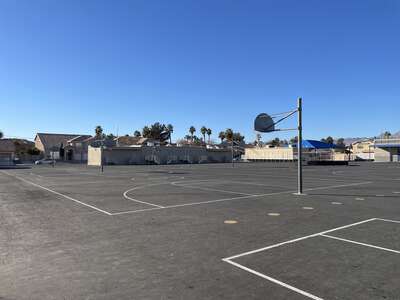 Deskin - Ruthe Elementary School Outdoor Basketball Courts in Las Vegas