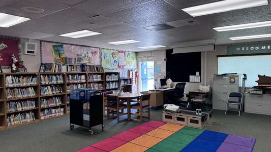 Los Cerritos Elementary School Library in Paramount
