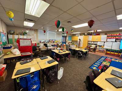 Los Padillas Elementary School Classroom Standard in Albuquerque