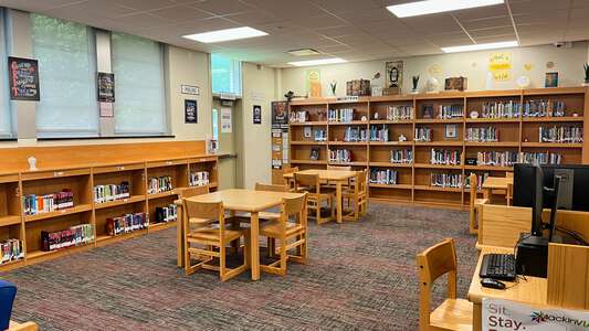 Istrouma Magnet High School Library in Baton Rouge 2