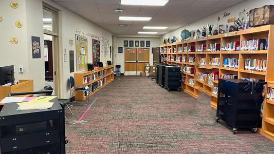 Istrouma Magnet High School Library in Baton Rouge 3