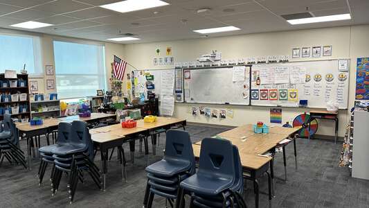 Thompson - Tyrone Elementary School Classroom Standard in Las Vegas