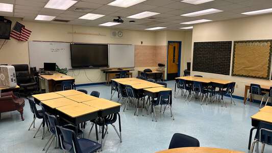 Arcola Lake Elementary School Classroom Standard in Miami