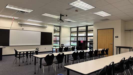 Lake Myrtle Elementary School Classroom Standard in Land O' Lakes