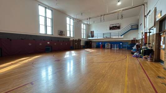 Peterson - Mary Gage Peterson Elementary School Gym in Chicago 4