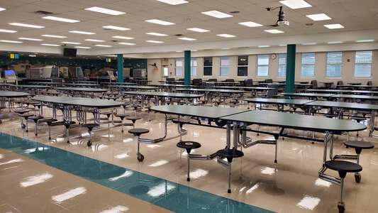 Sunlake High School Cafeteria in Land O' Lakes