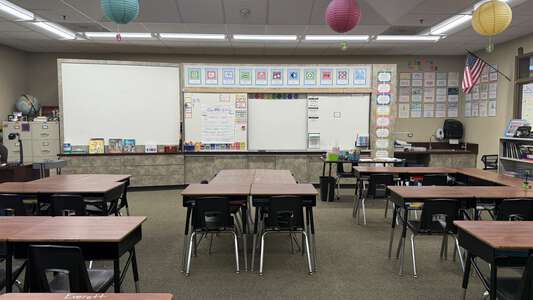 Alderwood Elementary School Classroom Standard in Irvine 2