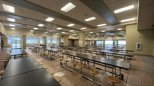 Texas Middle School Cafeteria in Texarkana 3