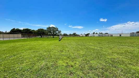 W. R. Thomas Middle School Field - Softball in Miami