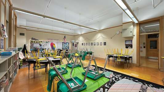 Evergreen Academy Middle School Classroom Standard in Chicago