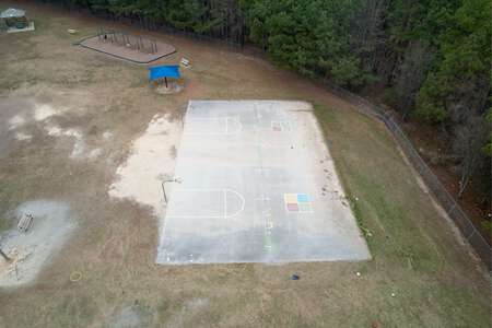 Duncan Creek Elementary School Outdoor Basketball Courts in Hoschton