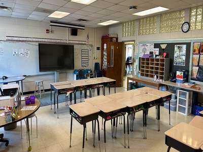 Settles Bridge Elementary School Classroom Standard in Suwanee