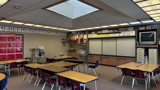 Don Juan Avila Elementary School Classroom Standard in Aliso Viejo 2