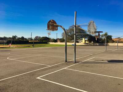 Elmhurst Elementary School Outdoor Basketball Courts in Ventura