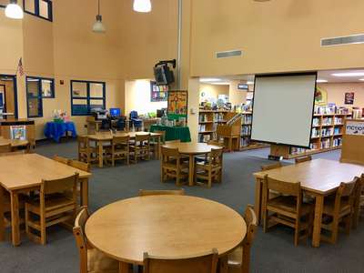 126 Franklin Elementary School Library in San Antonio