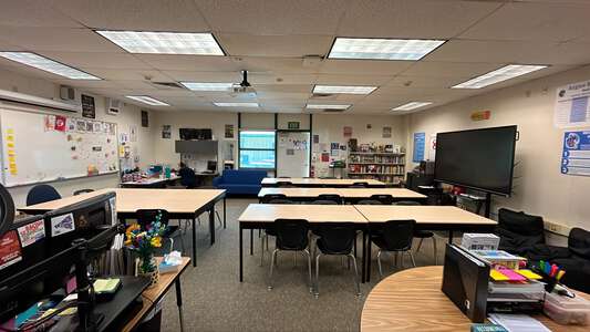 Argus and Endeavor High School Classroom Standard in Ceres
