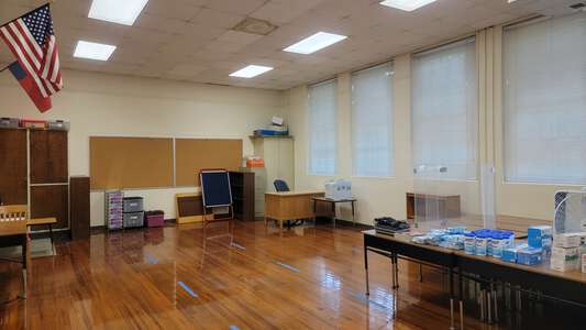 Roberts Elementary Classroom Standard in Houston