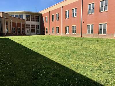 Hayes K-8 School Courtyard in Birmingham