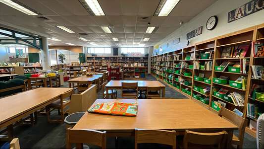 Jefferson Elementary School Library in Wichita 3