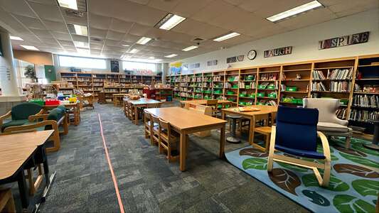 Jefferson Elementary School Library in Wichita 5
