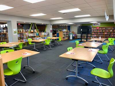 Highland Park Elementary School Library in Austin