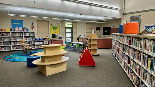 Sandra T. Medeiros Elementary School Library in Turlock 4