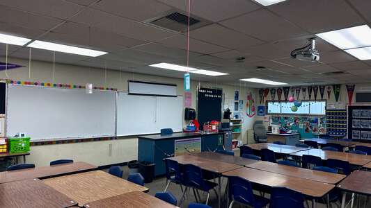 Niguel Hills Middle School Classroom Standard in Laguna Niguel
