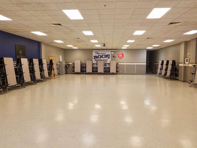 Whittier Middle School (Norman Public Schools) Cafeteria in Norman