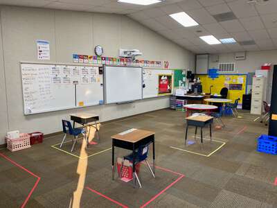 Evergreen Elementary Classroom Standard in Bakersfield