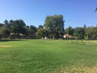 C.E. Dingle Elementary School Field - Practice in Woodland