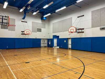 Leslie Middle School Gym - Aux Back in Salem