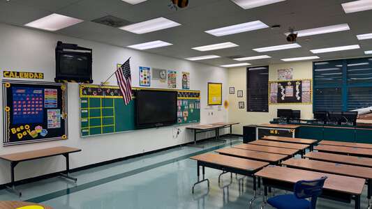 Santa Clara Elementary School Classroom Standard in Miami