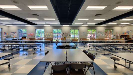 Sequoyah Elementary School Cafeteria in Knoxville 3