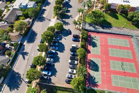 Manhattan Beach Middle School Parking Lot in Manhattan Beach 2