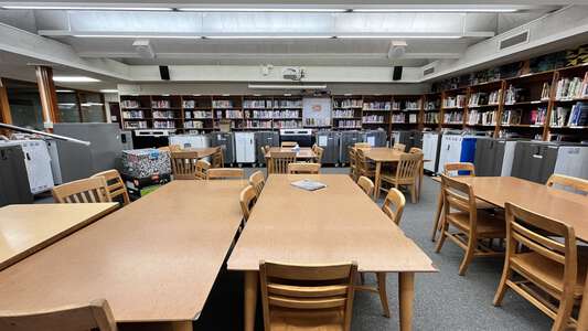 Kennedy Middle School Library in Eugene 3