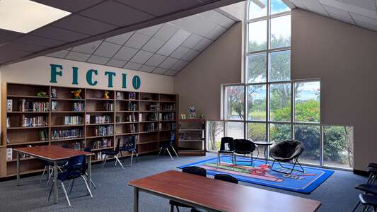 Stehlik Elementary School Library in Houston
