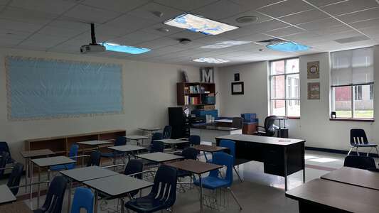 Clute Intermediate School Classroom Standard in Clute