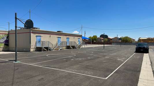Manch - J.E. Elementary School Outdoor Basketball Courts in Las Vegas