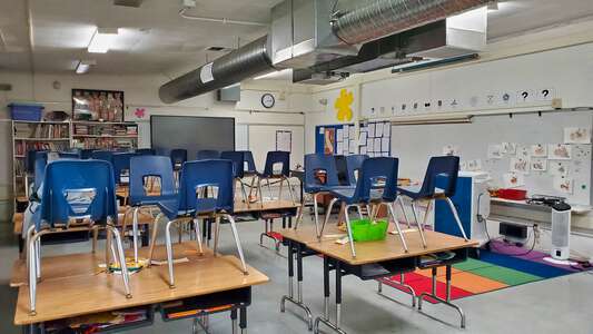 Hawthorne Elementary School Classroom Standard in San Diego