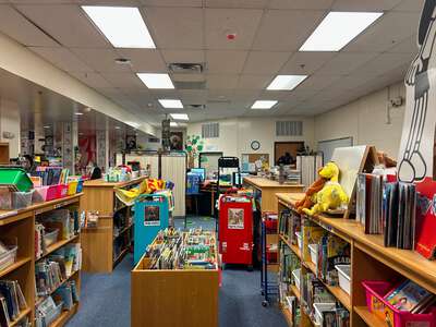 Worth Heights Elementary School Library in Fort Worth